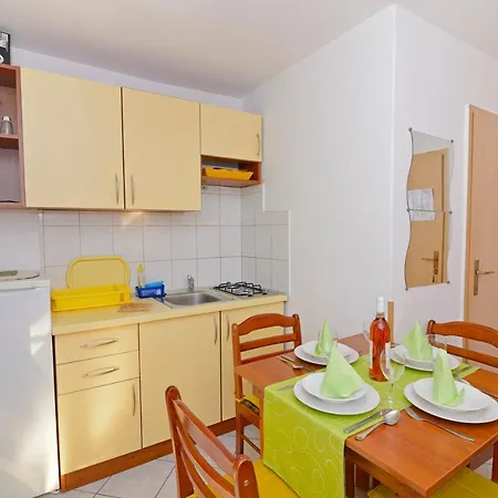 Jandrok Apartment Pirovac