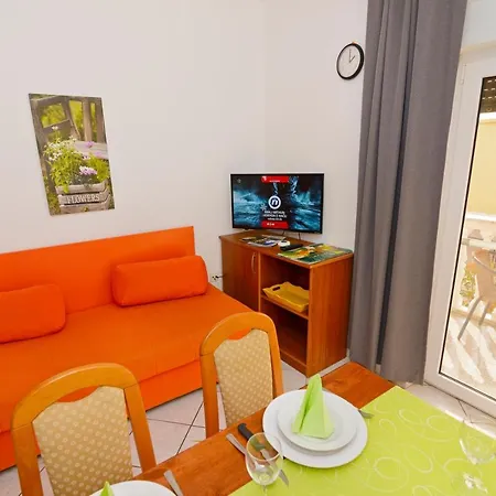 Jandrok Apartment Pirovac