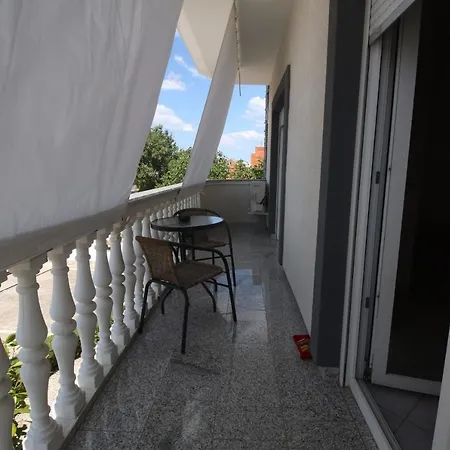 Apartment Jandrok *