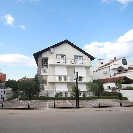 Apartment Jandrok