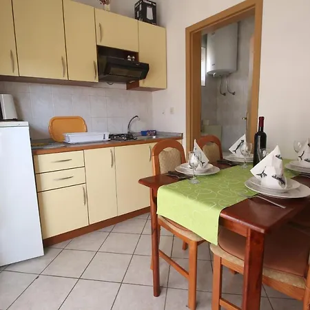Jandrok Apartment *