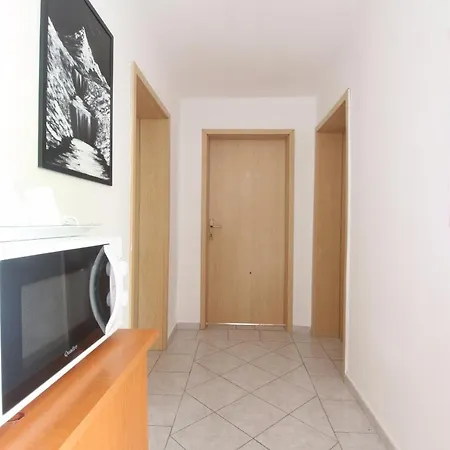 Apartment Jandrok *